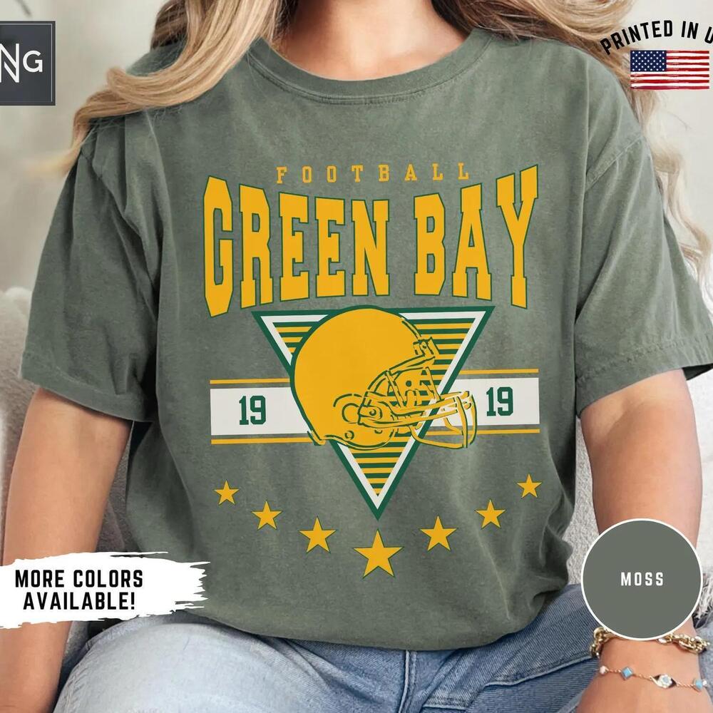 Retro Green Bay Packer Football Gameday Sports Apparel Gift Shirt